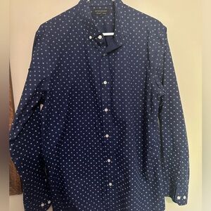 Banana Republic Navy Blue and white button up dress shirt. size L